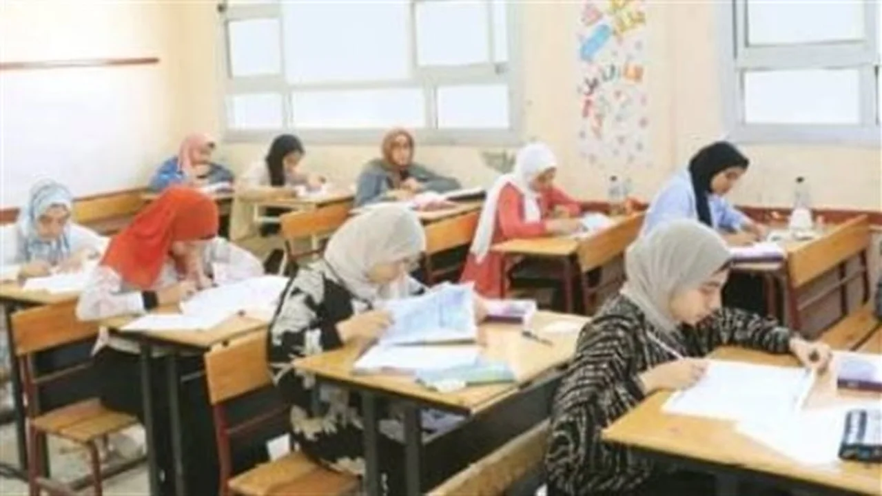 تعديل مرتقب.. وزارة التعليم تحسم الجدل حول مواعيد الامتحانات الدراسية المقبلة